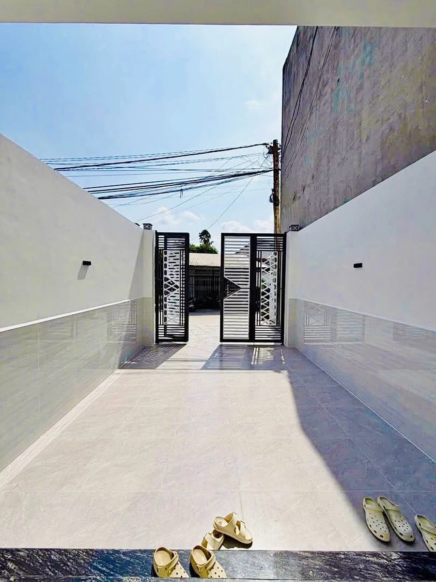 Bán nhà tân cổ điển 3PN, 88m2, mặt tiền Vàm Trư, 2.4 tỷ - Ảnh thu nhỏ 3