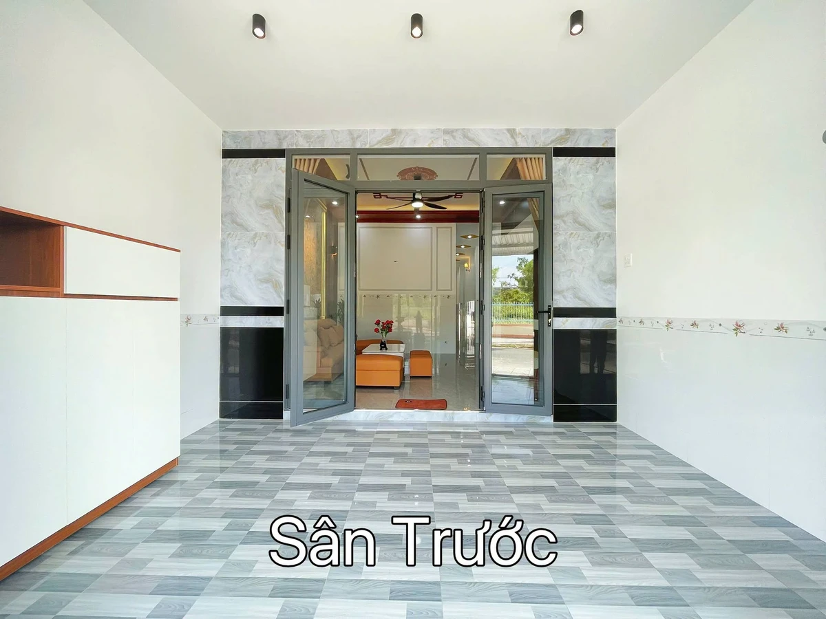 Bán nhà mặt tiền 108m² Ngọc Hân Công Chúa, Rạch Giá - Ảnh 1