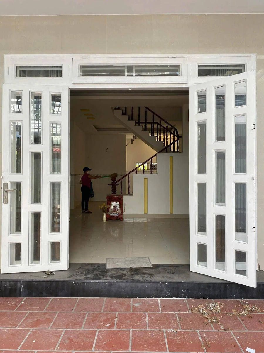 Bán nhà 3 tầng 81m² đường số 2, Tăng Nhơn Phú B, Quận 9, giá khoảng 7 tỷ - Ảnh 1