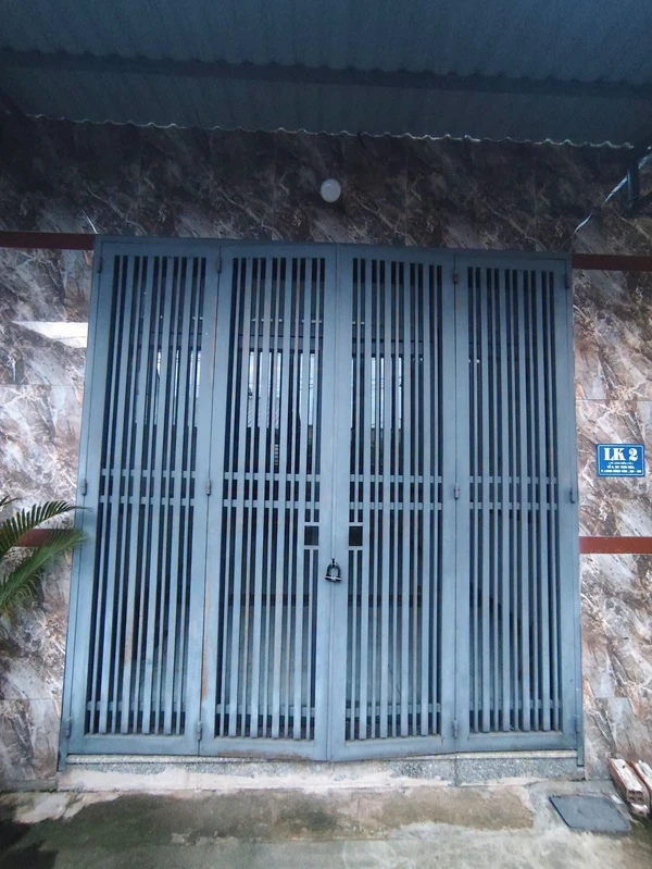 Bán nhà 1 trệt 1 lầu 110m2 sổ hồng, đường ô tô, phường Long Bình Tân, Đồng Nai