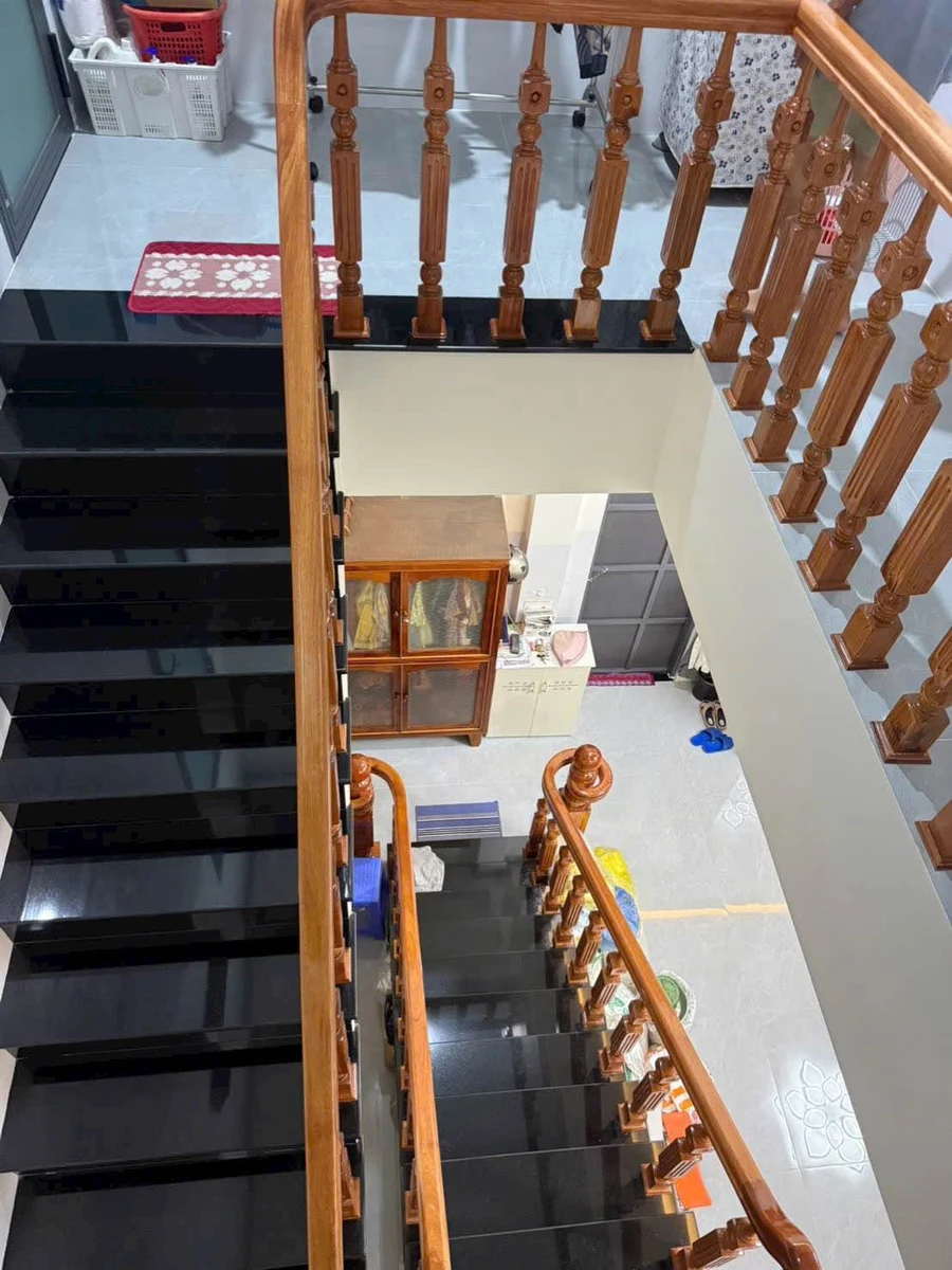 Bán nhà lầu mặt tiền kinh doanh 120m² Phan Thiết 4.2 tỷ - Ảnh thu nhỏ 2