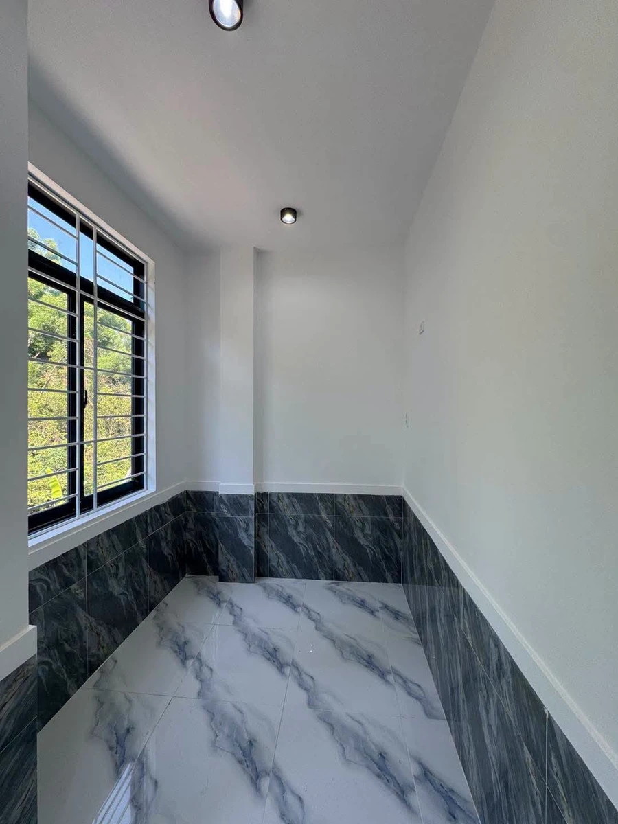 Bán nhà mặt tiền 2.5 tầng 40m² 3 phòng ngủ Quy Nhơn - Ảnh thu nhỏ 2