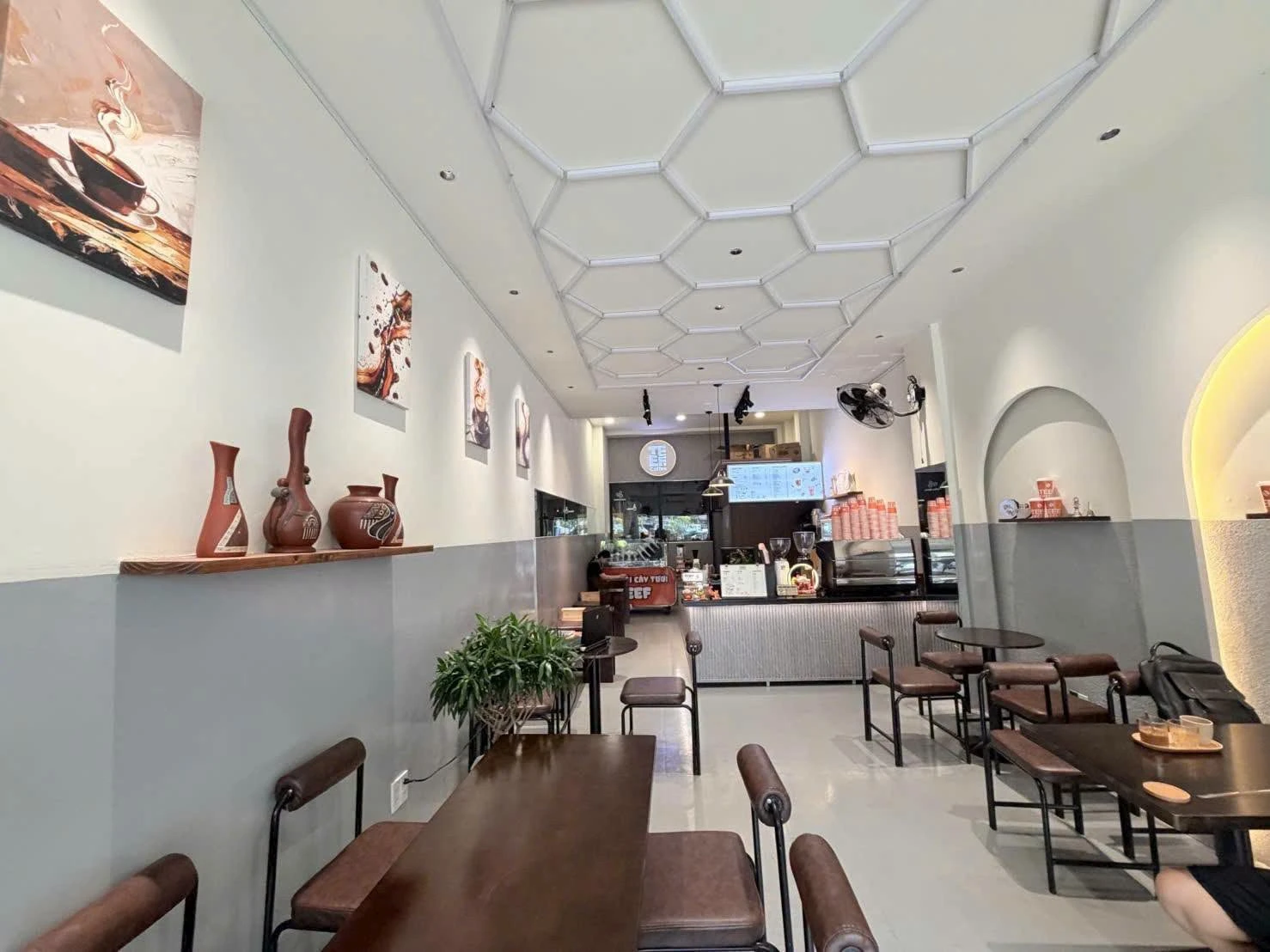 Bán shophouse mặt tiền Đinh Tiên Hoàng, Quận 1, 72m², 33 tỷ - Ảnh 1