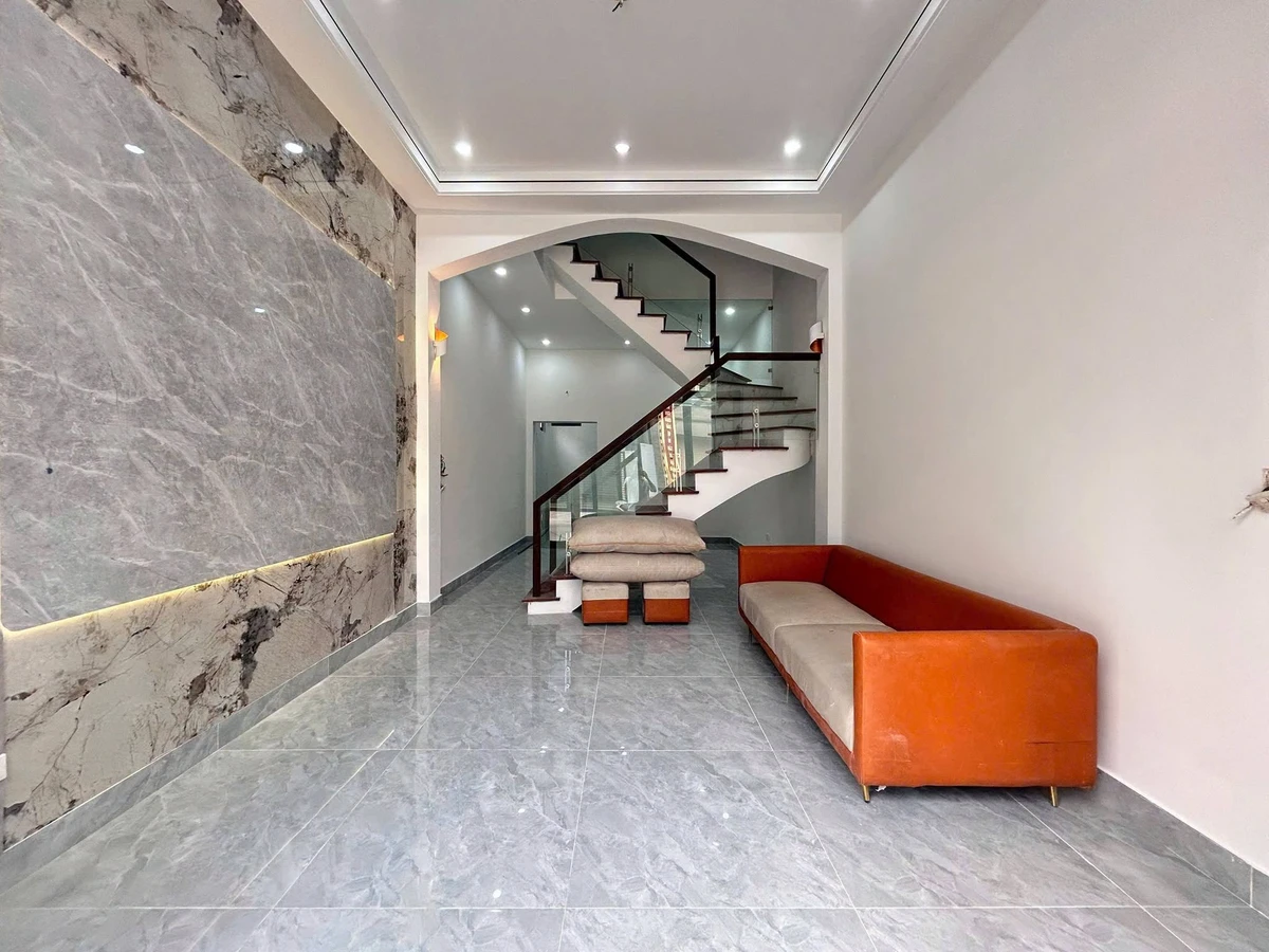 Bán nhà 2 tầng 62m² mặt tiền Phương Lưu Quận 1 - Ảnh thu nhỏ 2