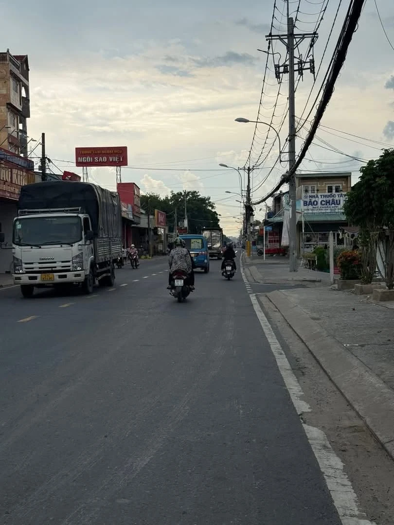 Bán đất mặt tiền Tỉnh Lộ 15, 184m² full thổ cư, 8 tỷ 500 - Ảnh thu nhỏ 2