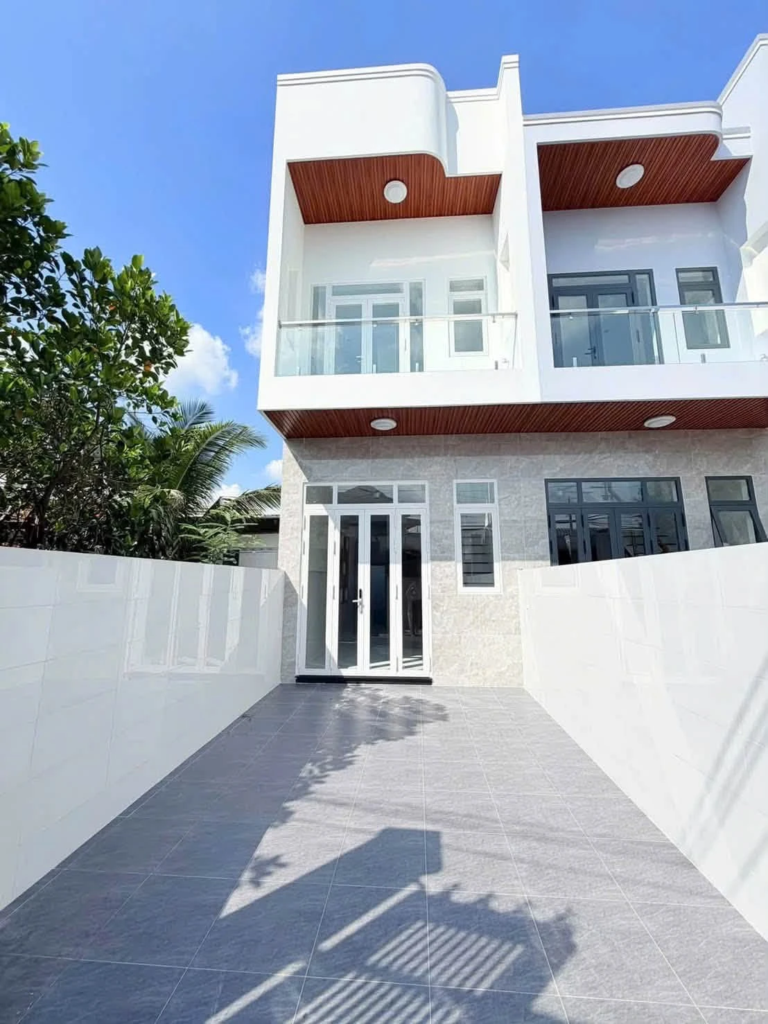 Bán nhà mới 4x19, 3 phòng ngủ, 2 WC gần ngã 4 Sở Sao, đường Nguyễn Văn Thành, giá 2,65 tỷ - Ảnh 1