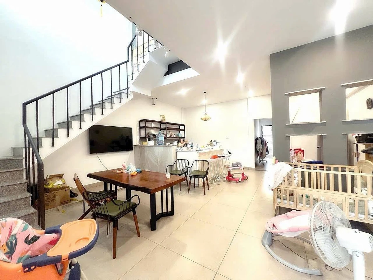 Bán nhà 2 tầng 163m2 nhánh Cách Mạng Tháng 8, Long Toàn, TP Bà Rịa - 4,5 tỷ - Ảnh thu nhỏ 2