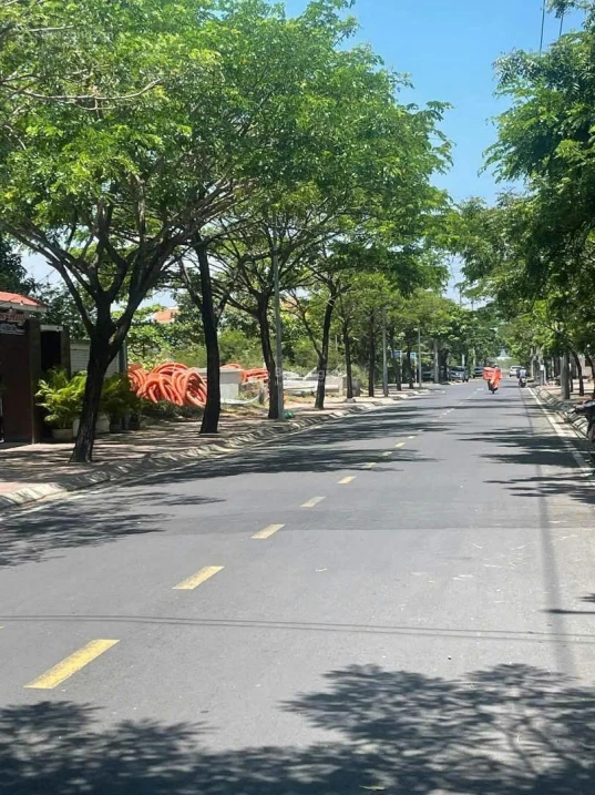 Kẹt tiền - Bán đất biệt thự 490m2 mặt tiền Hùng Vương và Nguyễn Văn Huyên giá từ 13,9 tỷ - Ảnh thu nhỏ 3