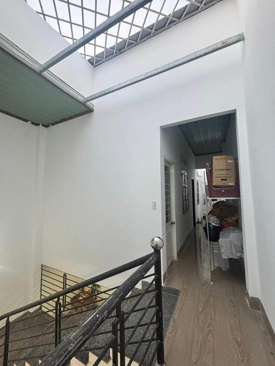 Bán nhà mặt tiền Nơ Trang Gưh, phường Thành Nhất, 4.6x19m, 3 phòng ngủ, giá 4,99 tỷ - Ảnh thu nhỏ 5