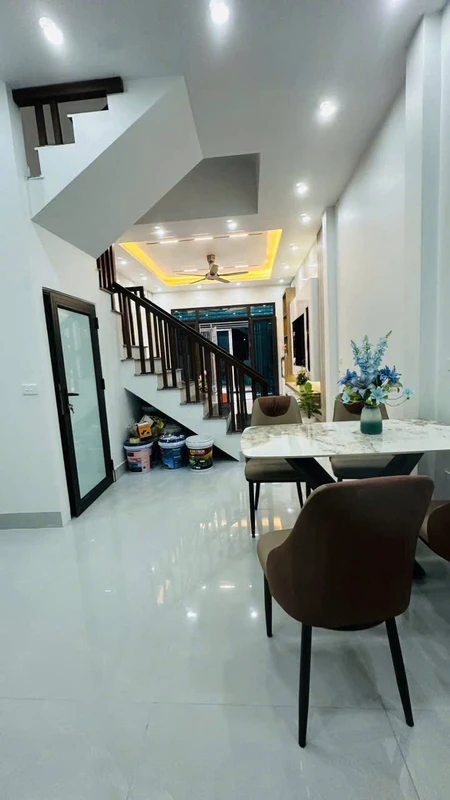 Bán nhà 3 tầng 42.5m² Nguyễn Hữu Cầu, Hải Phòng, 2 tỷ 1 triệu