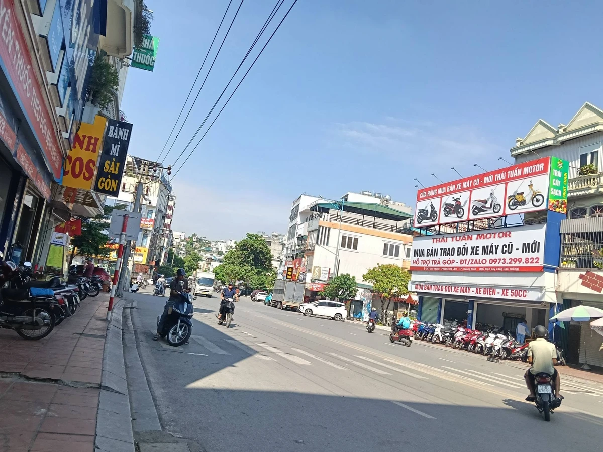 Bán nhà 4 tầng 65m² mặt tiền 5.5m đường Cao Thắng - Ảnh 1