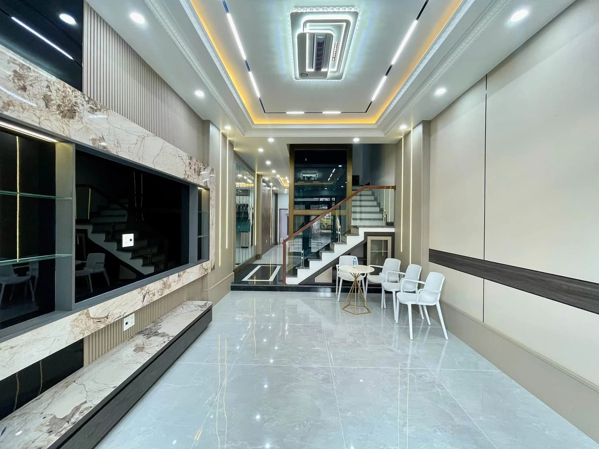 Bán nhà 50m² 3PN tại Vinhomes Riverside, Hồng Bàng - 4,8 tỷ - Ảnh 1