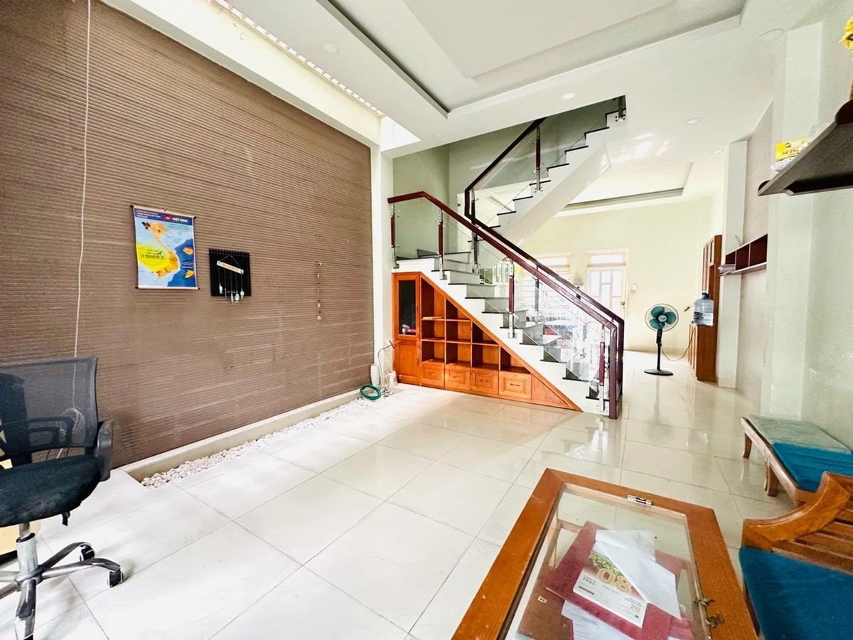 Bán nhà 2 tầng hẻm xe hơi 70m² đường Tân Thới Hiệp 21, Quận 12 - Ảnh thu nhỏ 4