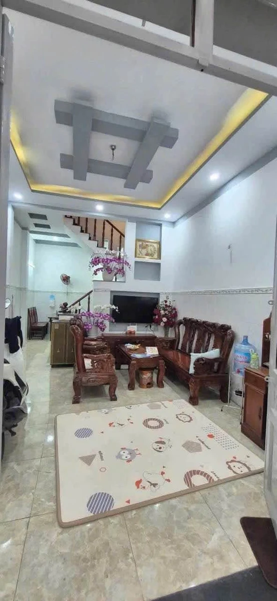 Bán nhà 1 trệt 1 lầu 60m2, 2PN 2WC, giá 3,4 tỷ tại Phường Dĩ An - Ảnh 1