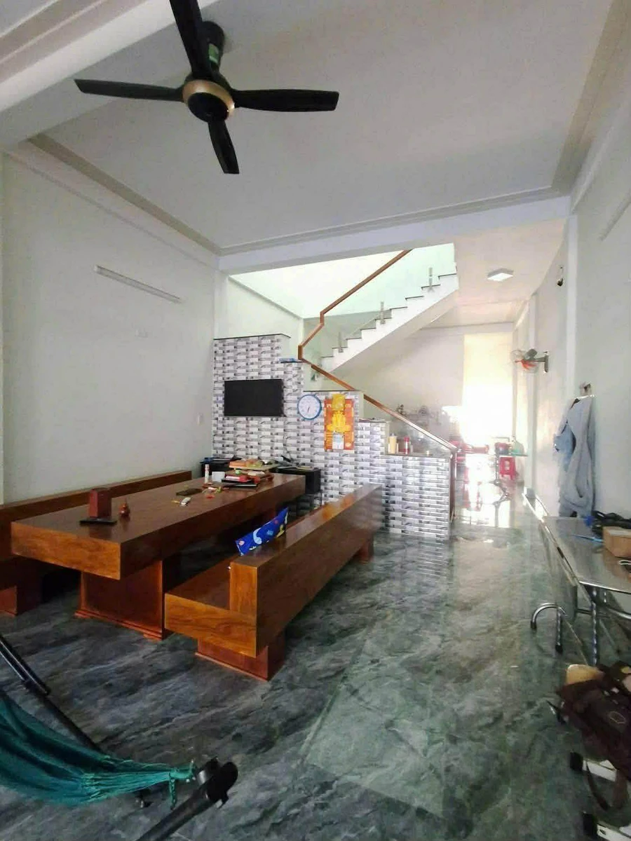 Bán nhà mặt tiền 2 tầng 104m2, 3 phòng ngủ Quy Nhơn - Ảnh thu nhỏ 2