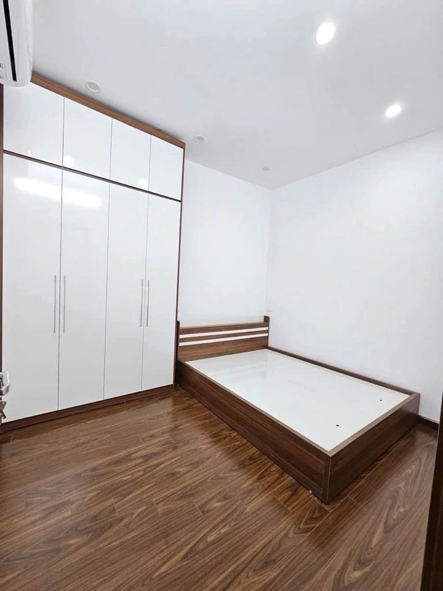 Bán nhà 4 tầng Hoàng Quốc Việt Cầu Giấy, 50m², 11,5 tỷ - Ảnh thu nhỏ 4