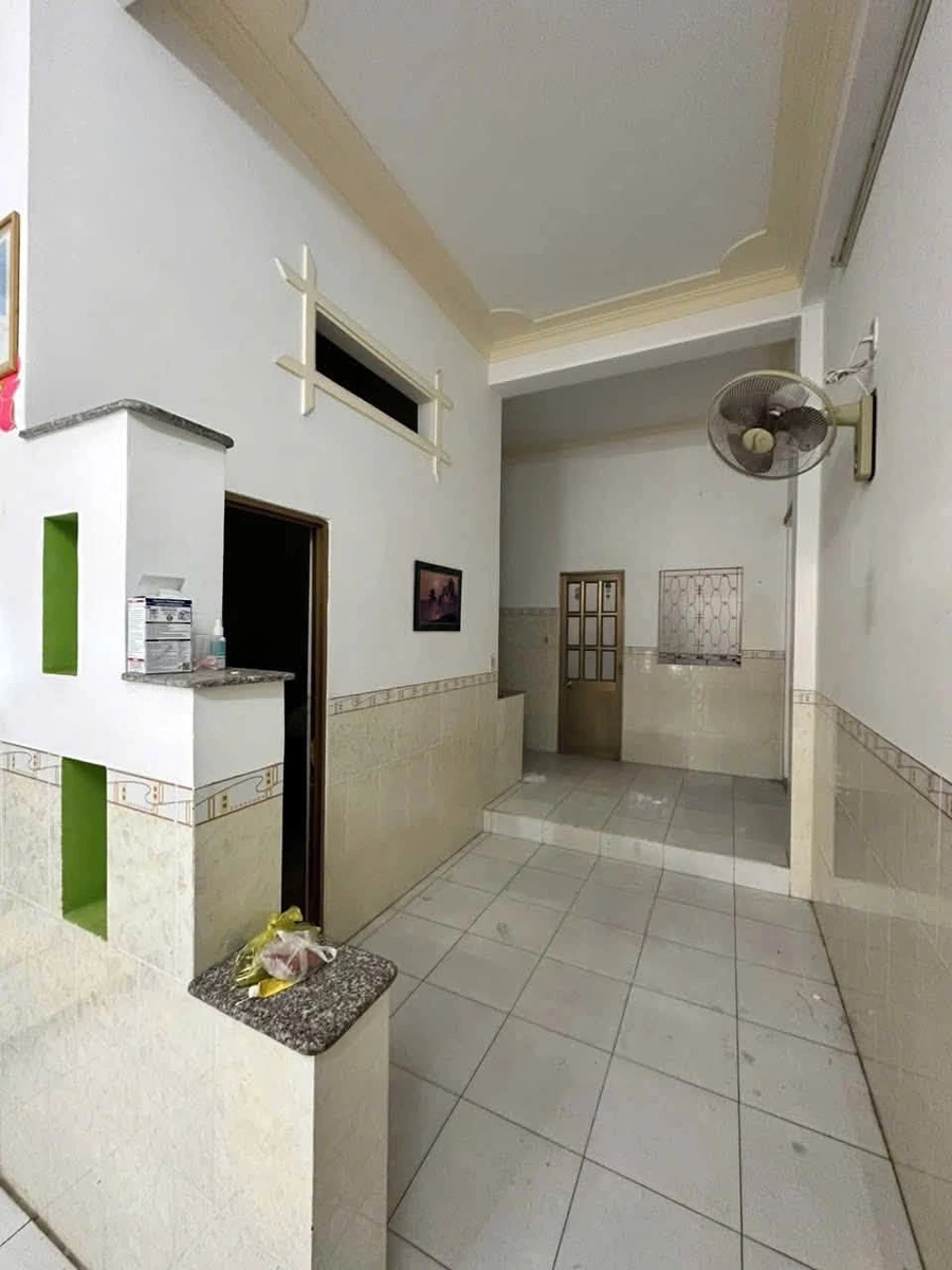 Bán nhà 1 trệt 1 lầu mặt tiền Ngô Thị Ngư Phan Thiết 70m2 3 tỷ - Ảnh thu nhỏ 3