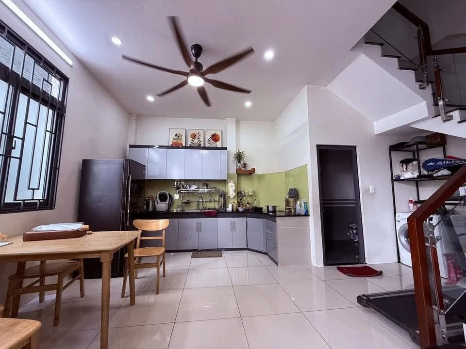 Bán nhà 2 tầng hẻm xe hơi 55m2, 2PN, Bình Chiểu, Thủ Đức - 4,16 tỷ - Ảnh 1