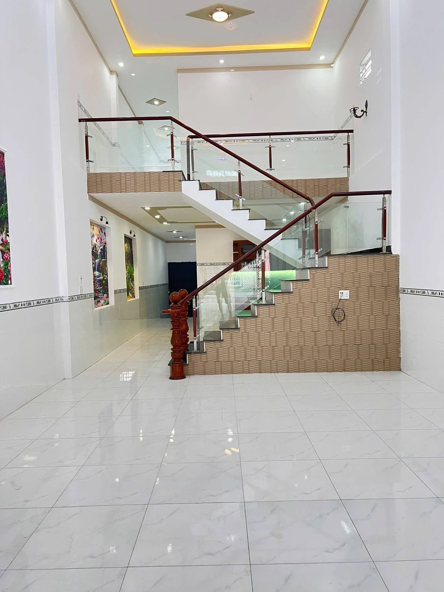 Bán nhà trệt lửng 115m² 3 PN 2 mặt tiền Nguyễn Thái Học - Ảnh 1