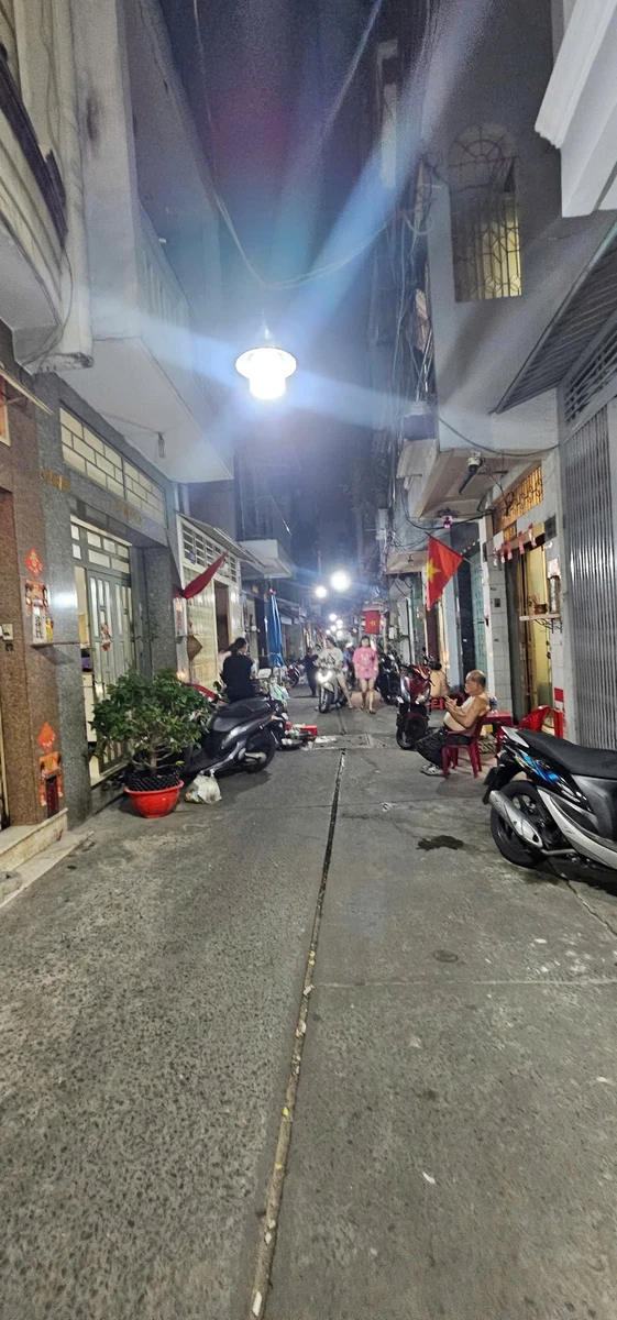 Bán nhà hẻm 6m trệt 2 lầu 3PN gần chợ Thiếc, Quận 11, giá 7,8 tỷ - Ảnh thu nhỏ 2