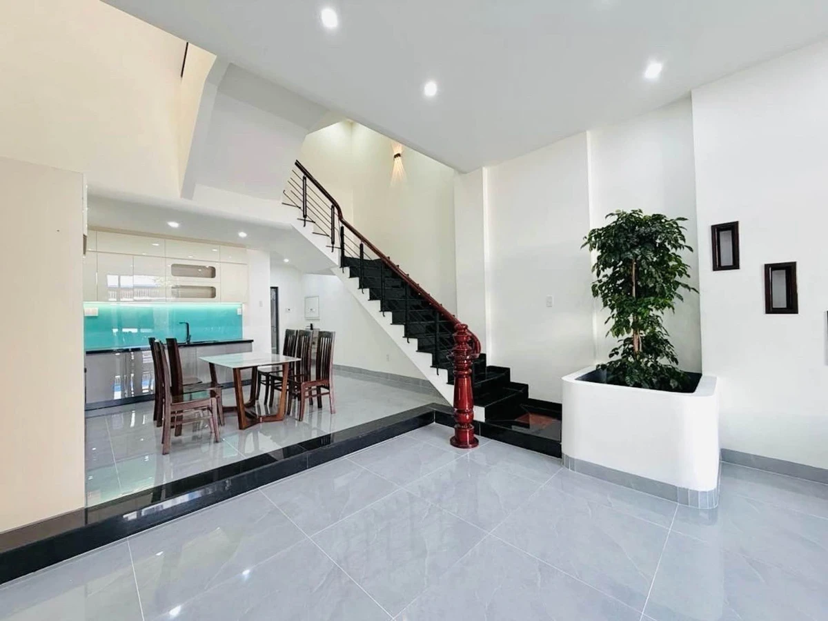 Bán nhà 3,5 tầng mặt tiền 83m², 5PN tại Đà Nẵng - Ảnh thu nhỏ 4