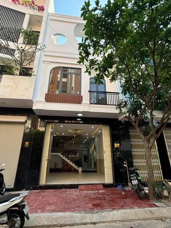 Bán nhà mặt tiền 80m2 khu Gara Quyền, Quy Nhơn - Ảnh 1