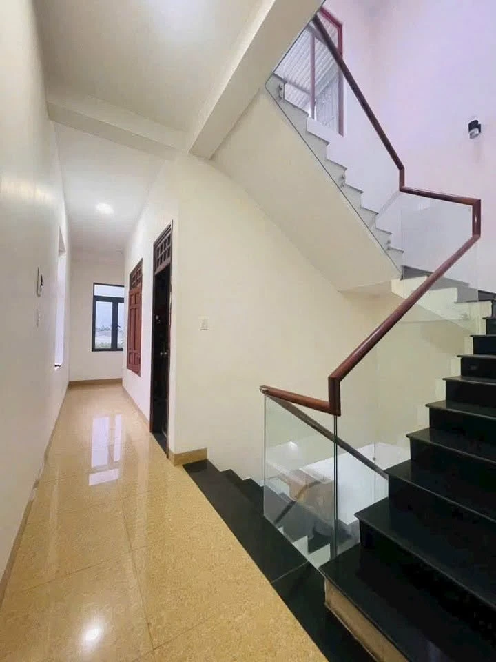 Bán nhà 2 mê mặt tiền Trường Chinh 100m² 3 phòng ngủ 3,8 tỷ - Ảnh thu nhỏ 4