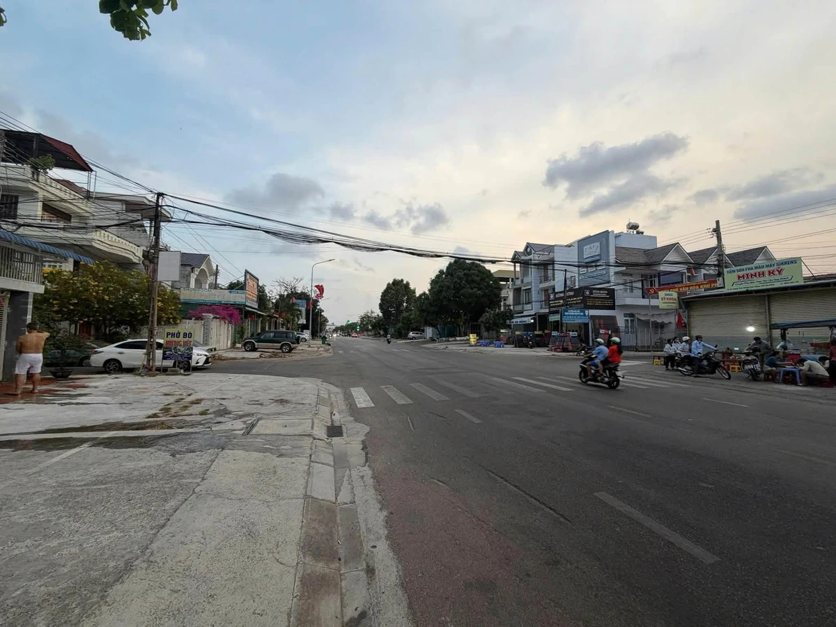 Bán đất mặt tiền Đường 19/4 Phan Thiết 100m² - Ảnh thu nhỏ 2