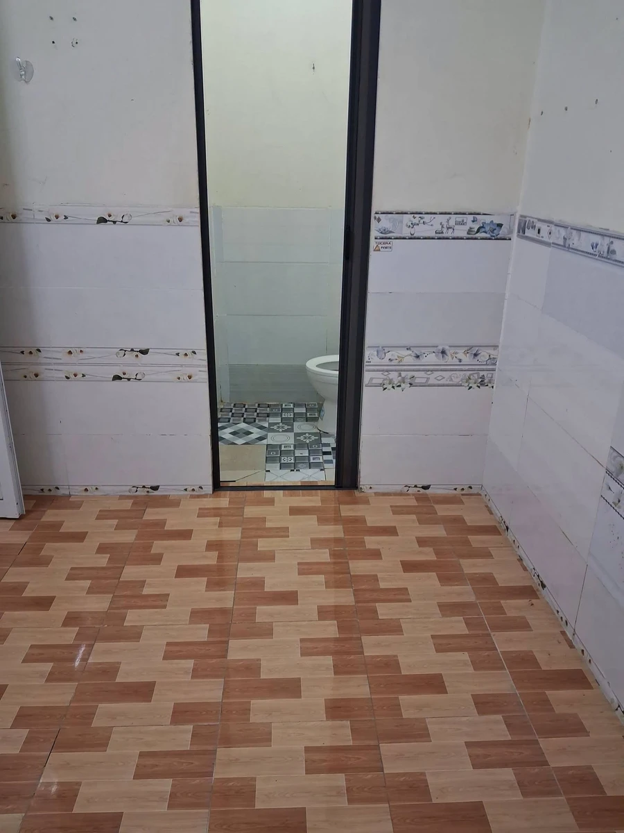 Cho thuê nhà nguyên căn mặt tiền Ngô Gia Tự, Rạch Giá 100m², 5.5 triệu/tháng - Ảnh thu nhỏ 5