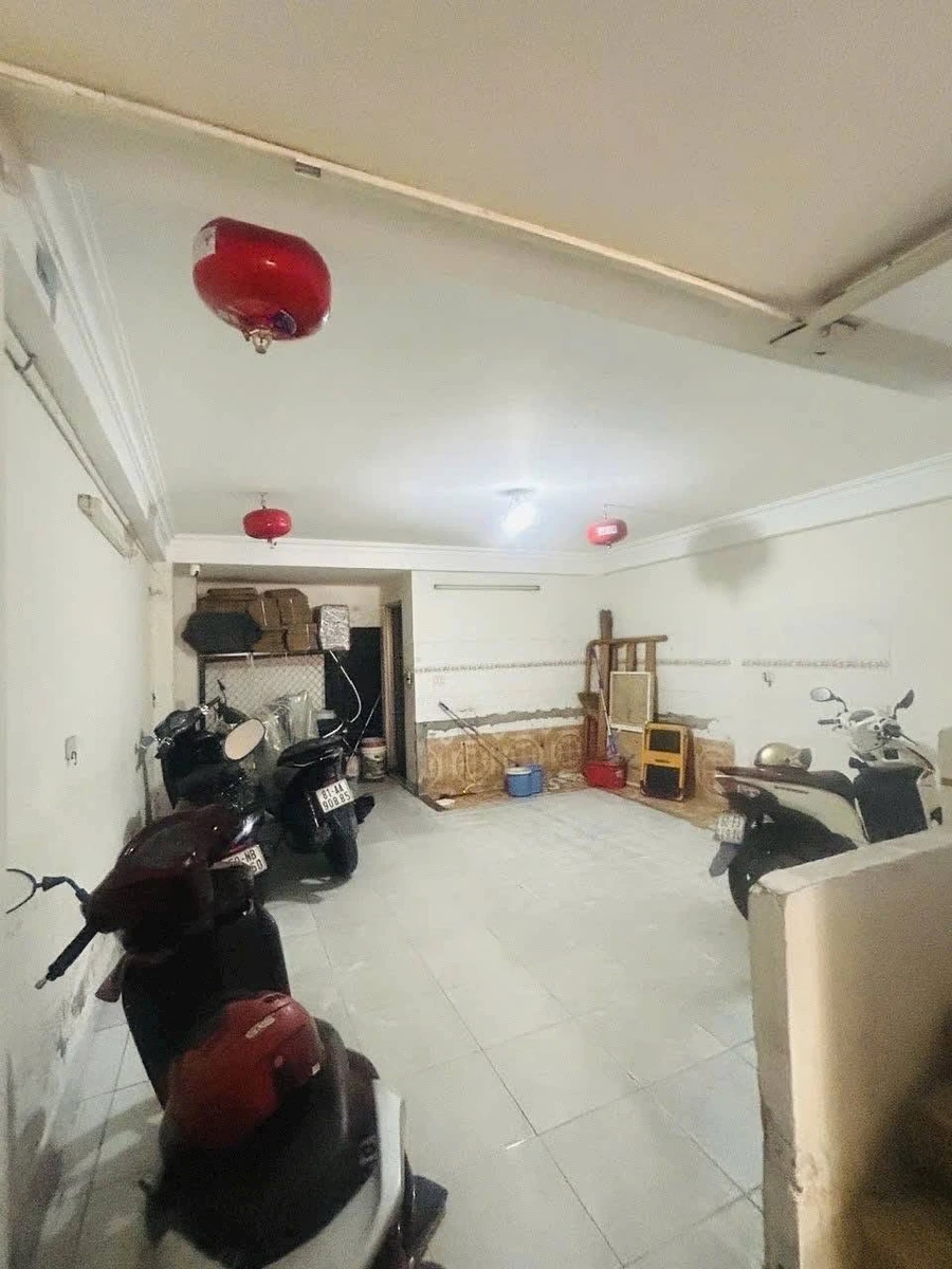 Bán nhà hẻm 75m2 6PN 7WC Quận 10 - 15 tỷ - Ảnh thu nhỏ 3