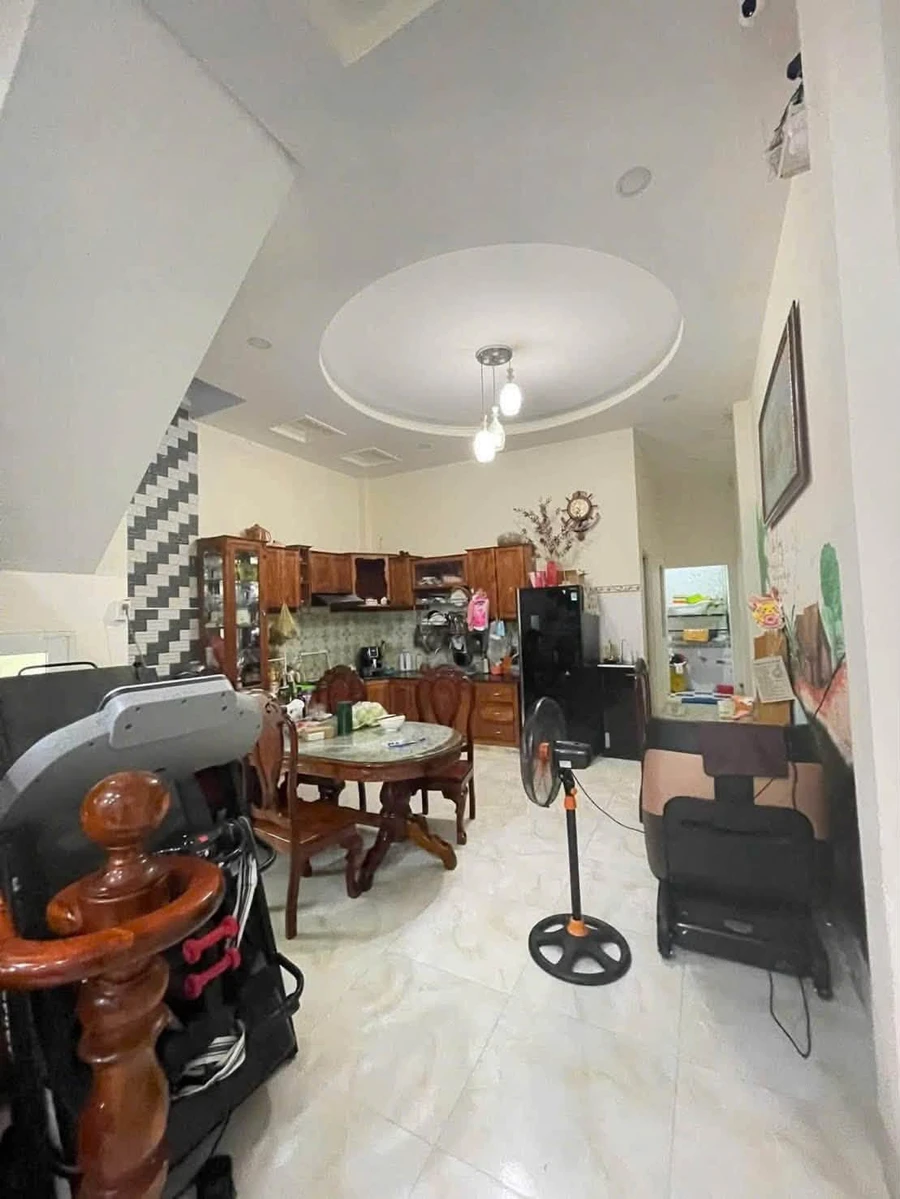 Bán nhà 1 trệt 1 lầu mặt tiền Nguyễn Xí Phan Thiết 100m2 - Ảnh thu nhỏ 3
