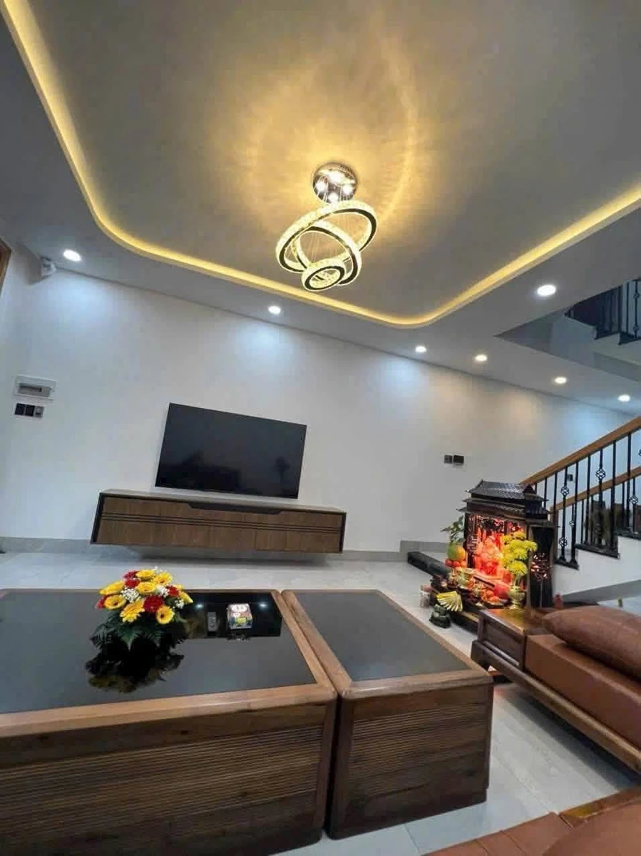 Nhà 2 tấm luxury 3 phòng master 100m2, Phan Thiết, giá 7.5 tỷ - Ảnh thu nhỏ 4