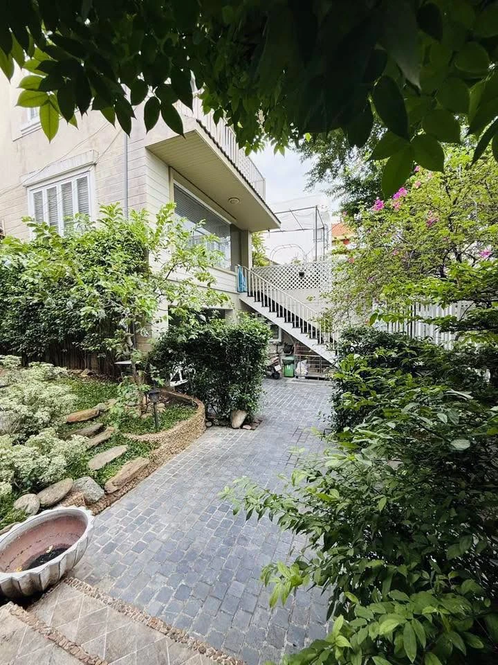 Bán biệt thự 460m² Cách Mạng Tháng 8 giá 120 tỷ - Ảnh thu nhỏ 2