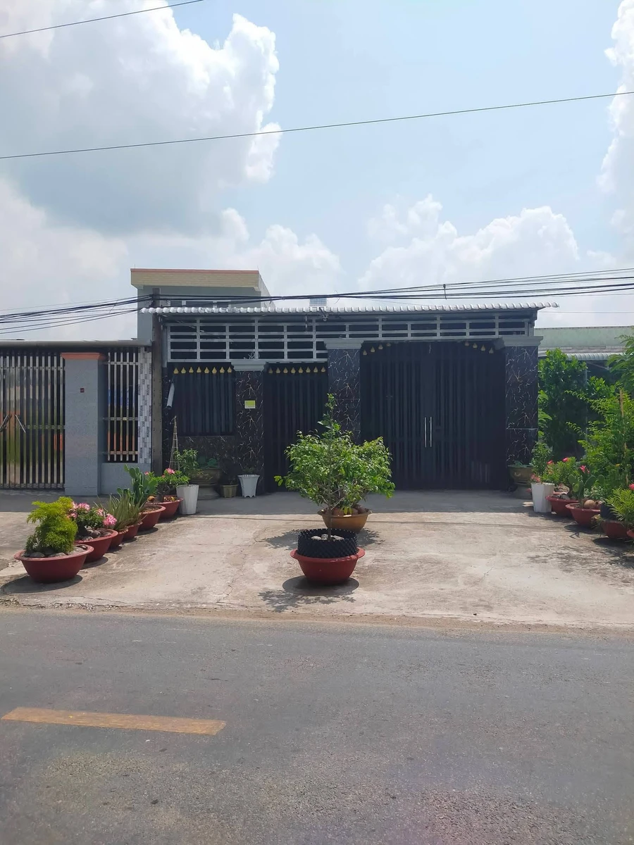 Bán nhà cấp 4 mặt tiền 231m² Tân Trụ Long An - Ảnh 1