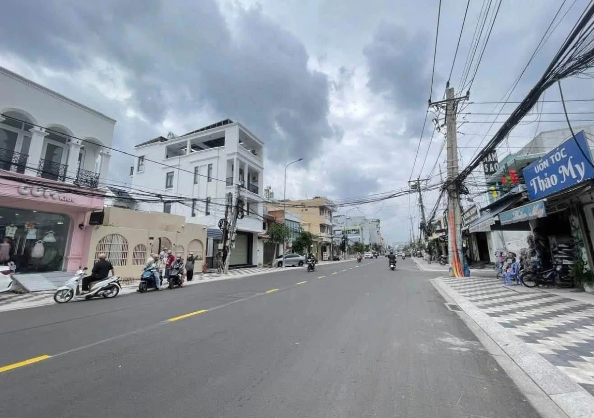 Bán nhà vườn mặt tiền Thủ Khoa Huân Phan Thiết 460m2 - Ảnh 1