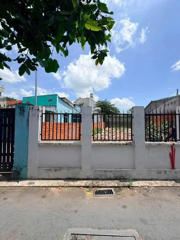 Bán lô đất 108m² Dĩ An giá 3.35 tỷ sát Làng Đại Học