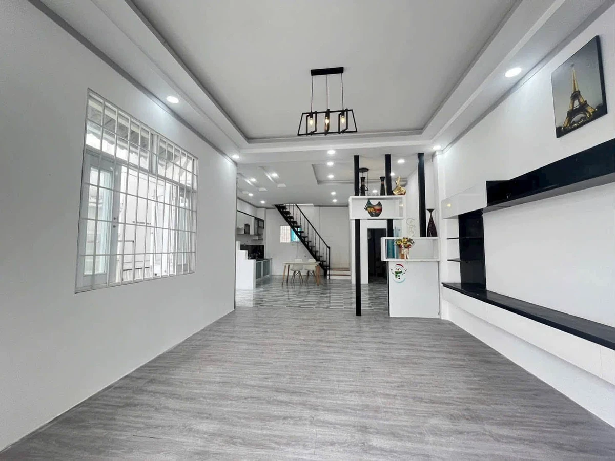 Bán nhà 1 trệt 1 lầu mặt tiền 120m2 Phú Thuỷ, Phan Thiết - Ảnh thu nhỏ 2