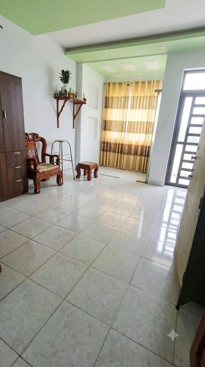 Bán nhà 3 tầng 4x15m có sân đậu ô tô, gần trường Kim Đồng, Bình Tân - Ảnh thu nhỏ 2