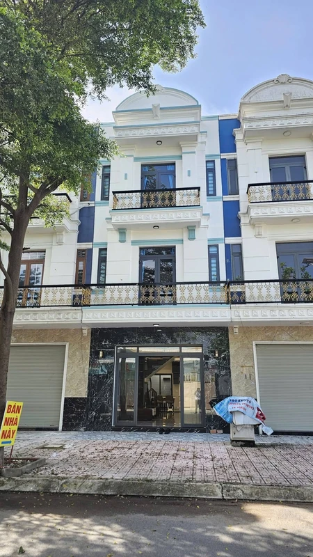 Bán nhà 4PN hoàn công Thị xã Thuận An, Bình Dương, 202,7m², 5.9 tỷ