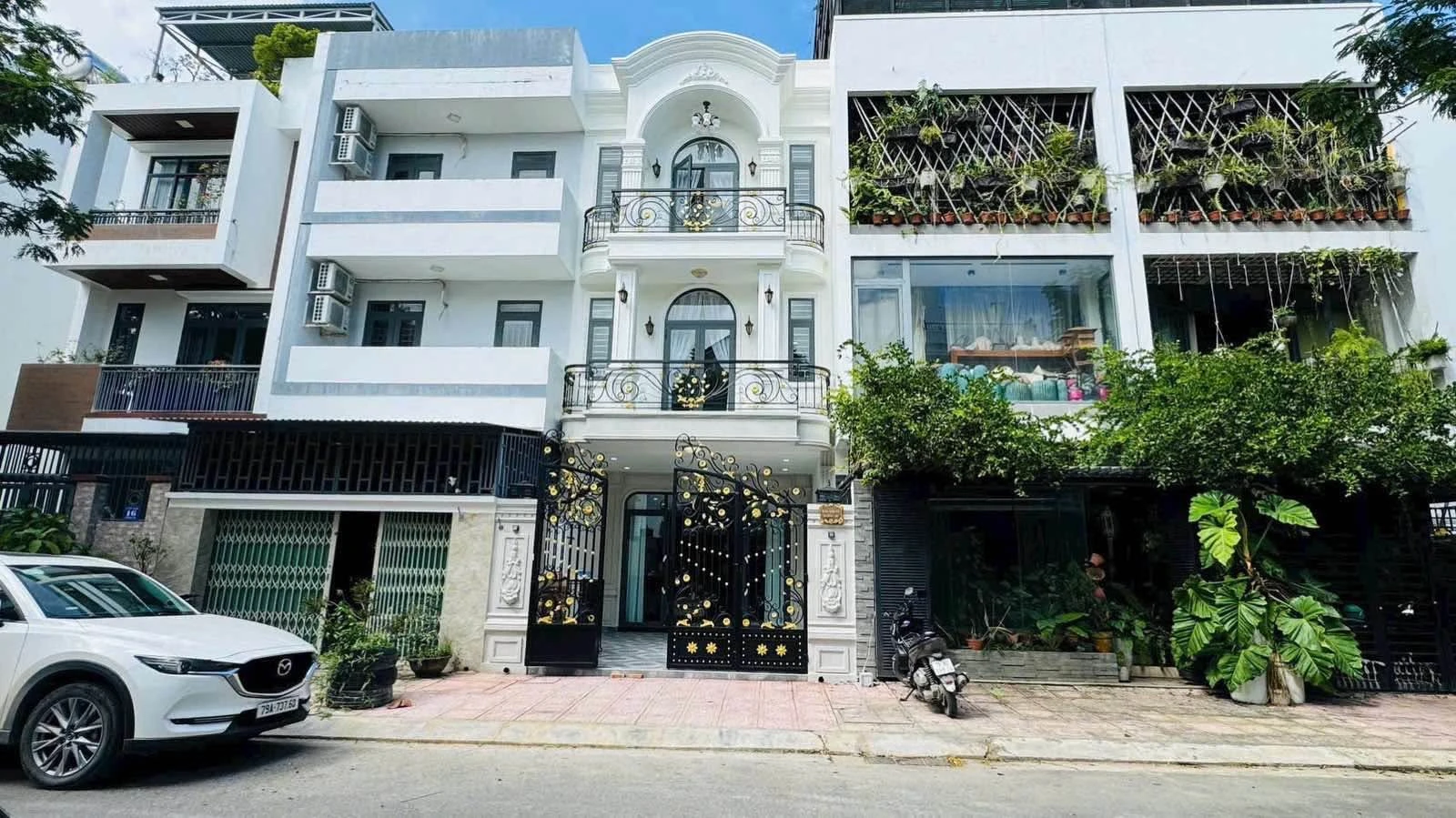 Bán nhà 3 tầng 100m2 có thang máy KĐT Hà Quang 2, Nha Trang giá 11,35 tỷ - Ảnh 1