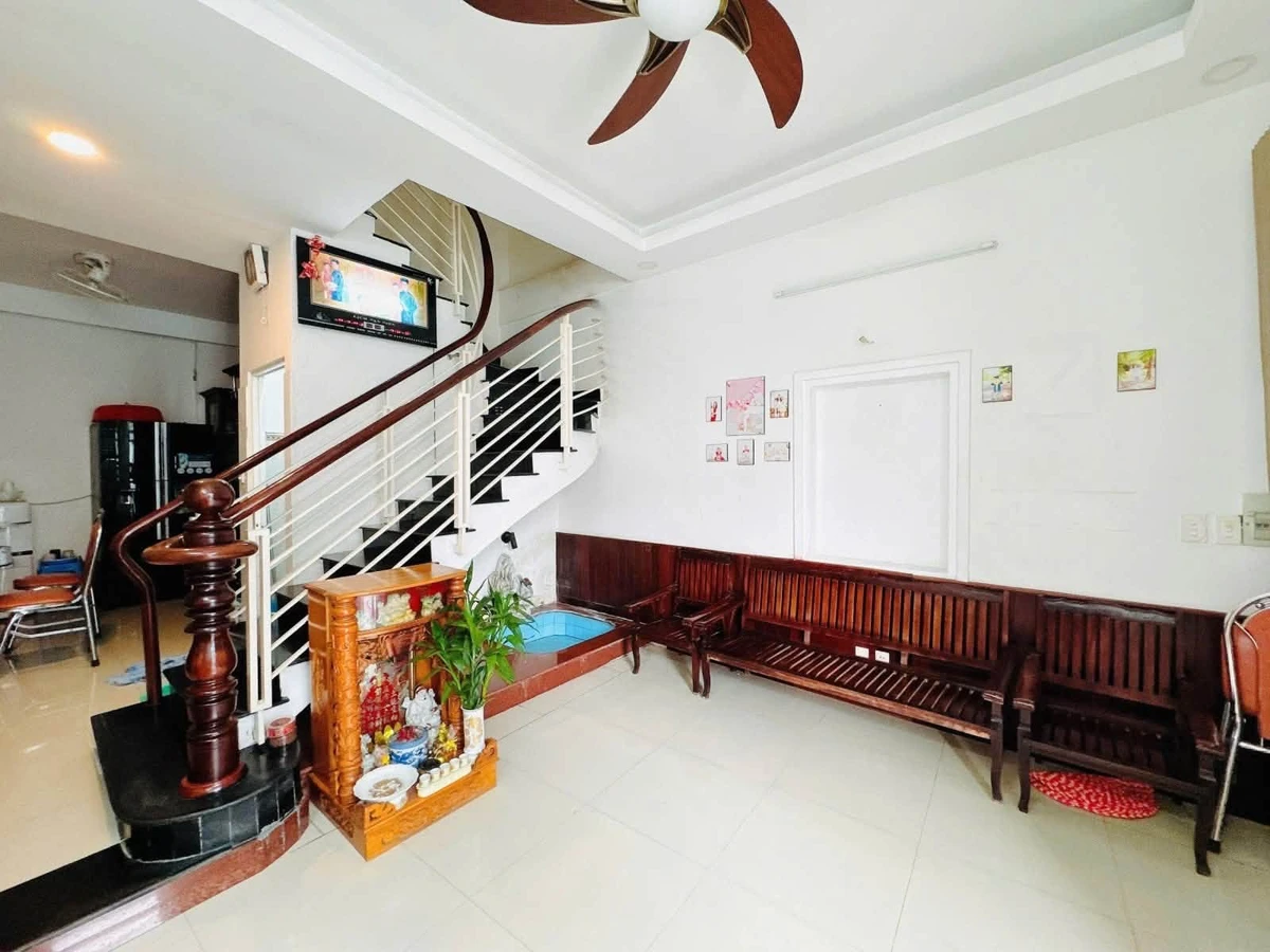 Bán nhà 3 tầng 4PN 41m2 sát mặt tiền Lã Xuân Oai, Tăng Nhơn Phú A, Quận 9 - 4,4 tỷ - Ảnh thu nhỏ 2