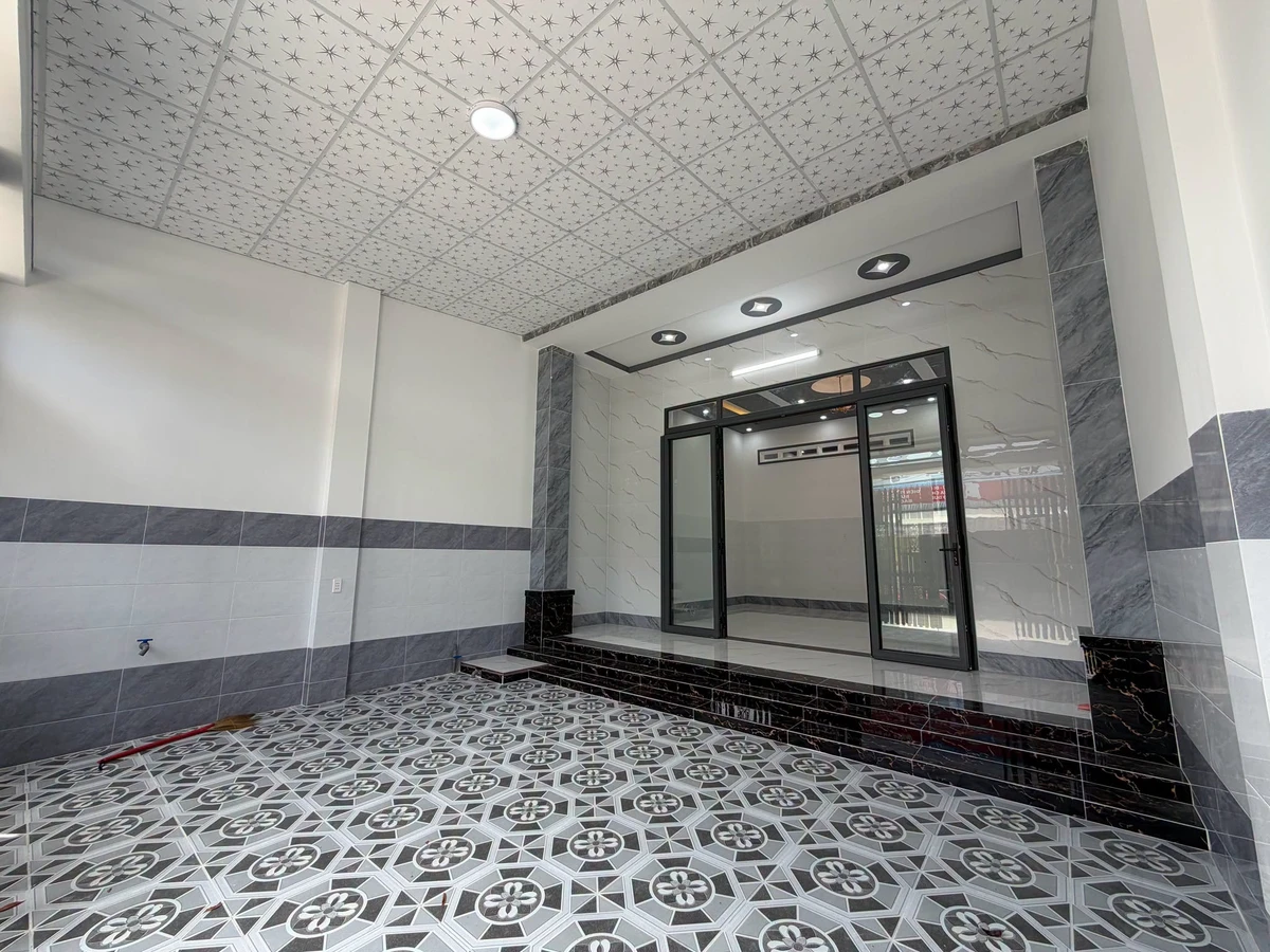 Nhà cấp 4 ngang 6m 80m² Tây Ninh 2 tỷ 400 triệu - Ảnh thu nhỏ 3
