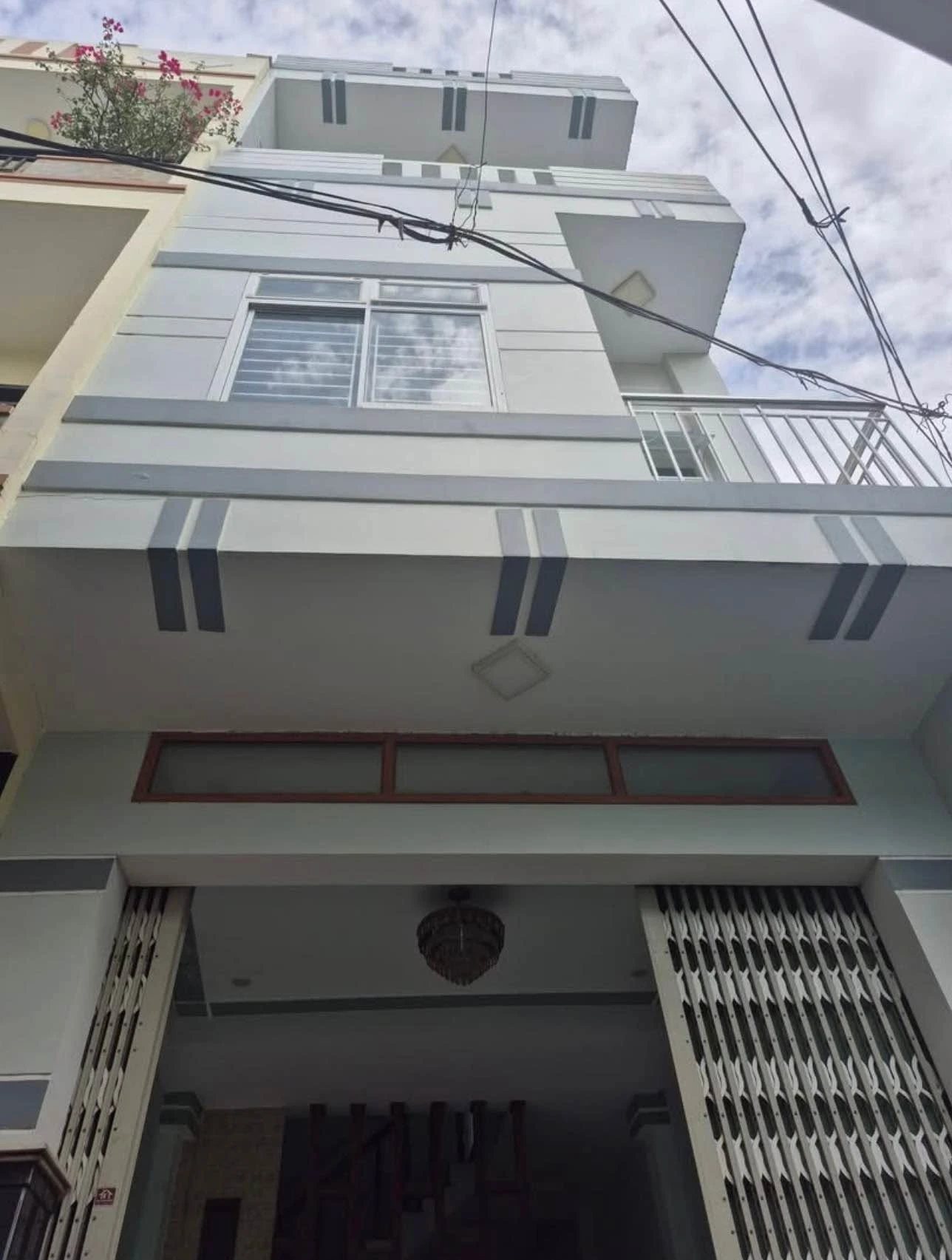 Bán nhà 3,5 tầng 51,9m2 Tây Sơn Quy Nhơn 2 tỷ 999 triệu - Ảnh 1