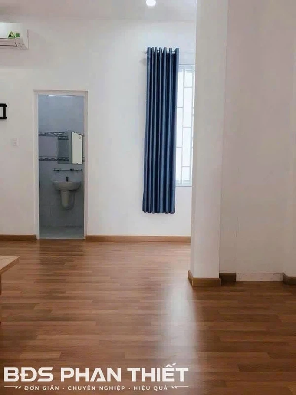 Bán nhà lầu 2 mặt tiền lô góc 137.4m² Võ Hữu, Lâm Đồng