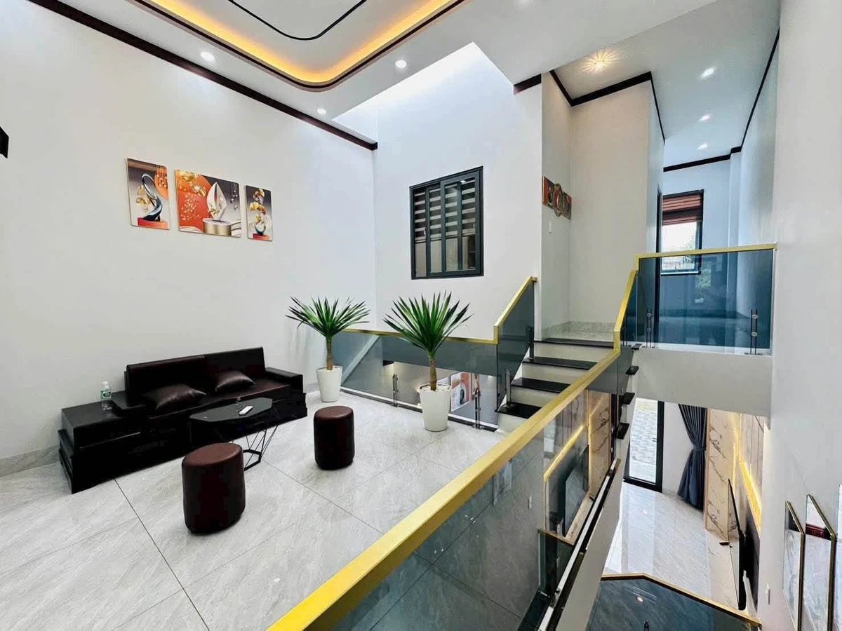 Bán nhà sân vườn 150m² 3 phòng ngủ, Y Wang, Thủ Đức - Ảnh thu nhỏ 3