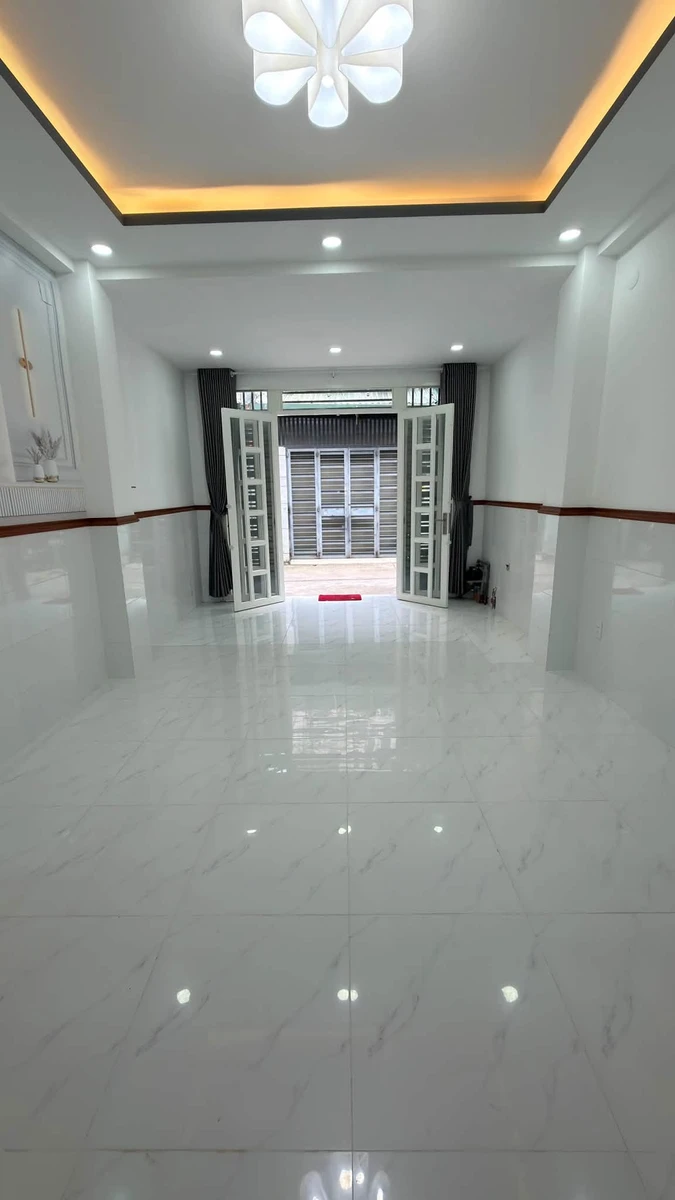 Bán nhà 3 tầng 4x16m, 4PN, ô tô ngủ nhà, Bình Tân, giá 5,1 tỷ - Ảnh thu nhỏ 5