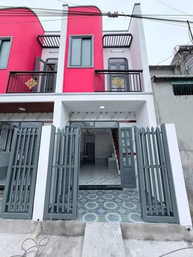 Bán gấp nhà 1 trệt 1 lầu 48m2 giá 600 triệu gần THCS Nguyễn Văn Bứa, Hóc Môn - Ảnh 1