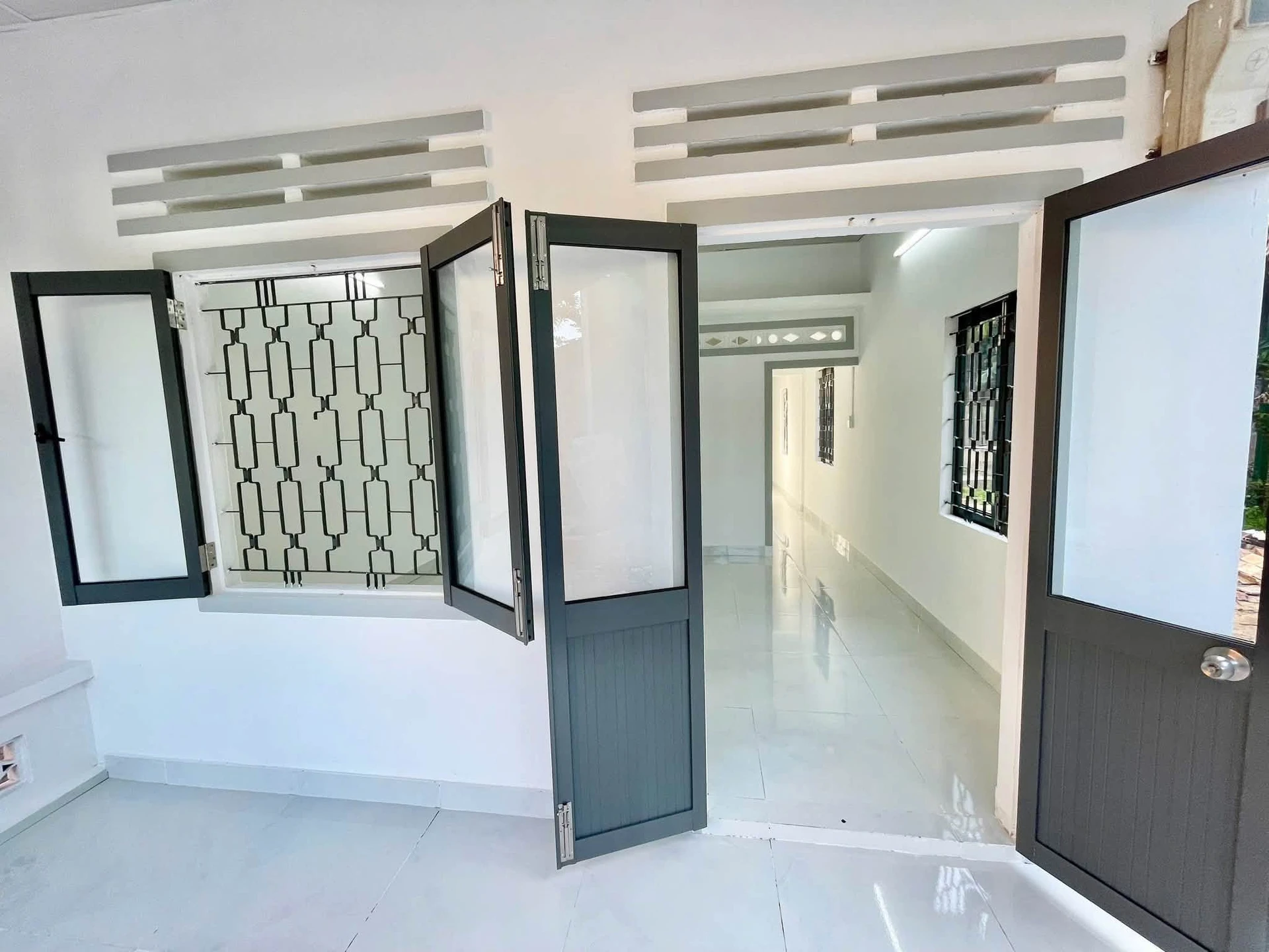 Bán nhà cấp 4 Hoàng Hoa Thám Quảng Ngãi 2PN, 104m2, 890tr - Ảnh 1
