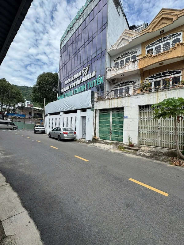 Bán nhà mặt tiền 1 trệt 2 lầu 50m2 Hùng Vương, Vũng Tàu