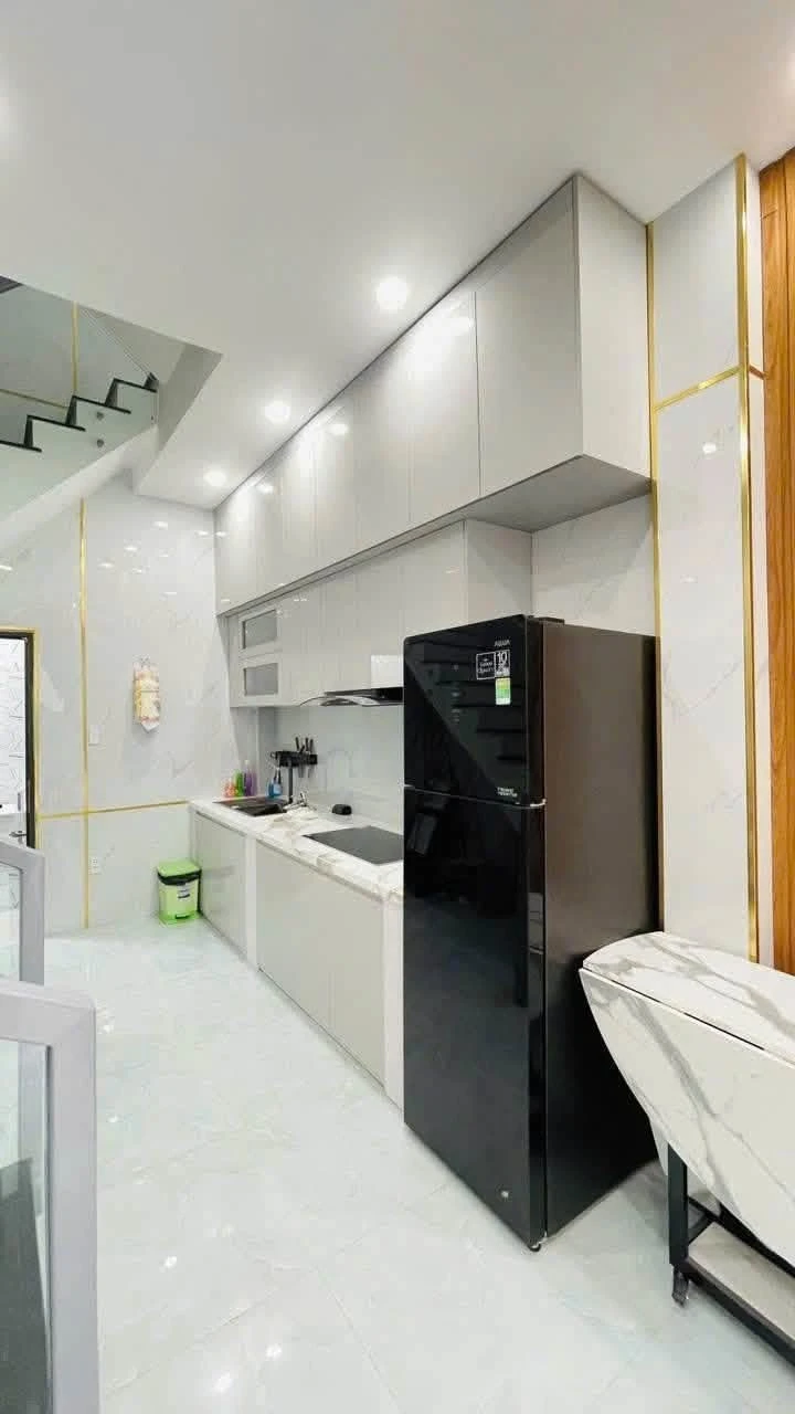 Bán nhà phố 2PN 33m² Cao Đạt Q.5 - 6,45 tỷ - Ảnh 1